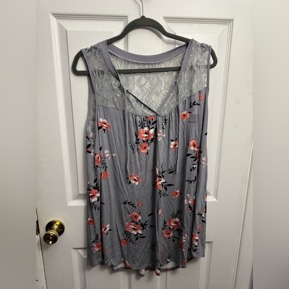 torrid Tops - Torrid Gray Floral Lace Back‎ Tank